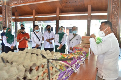 Guru Honorer Gresik